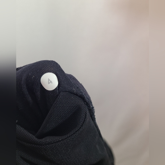 Lululemon run for your life tank top Size 4 - Picture 5 of 5